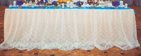 Кружевная полупрозрачная юбка на стол молодых